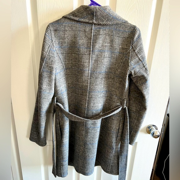 Tahari fall wool blend coat, size XS - Picture 2 of 6